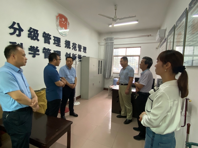 区委常委、政法委书记检查卧龙寺街道办事处十四运信访安保工作